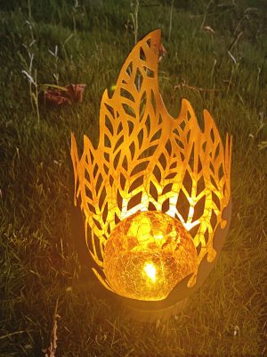 New Cracked Iron Sphere Solar Flame Light Outdoor Waterproof Hollow Lamp Garden Landscape Decorative Light